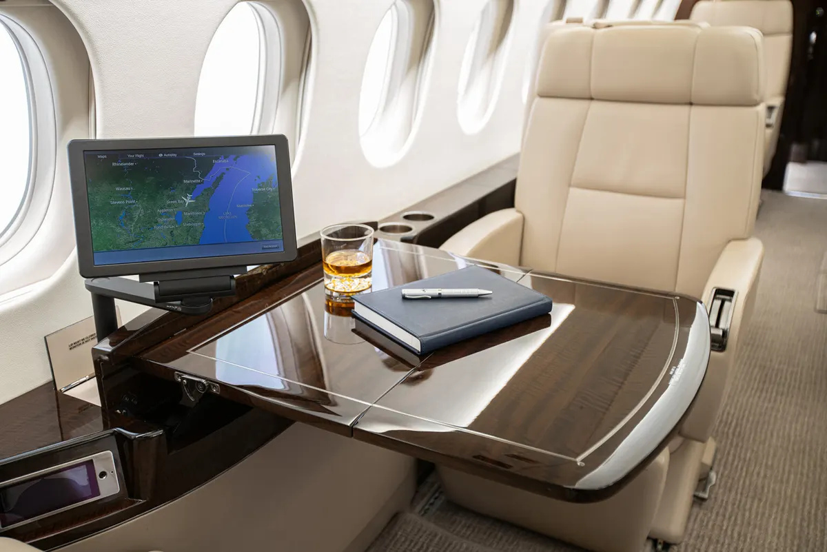 2014 Dassault Falcon 2000LXS - Photo 10