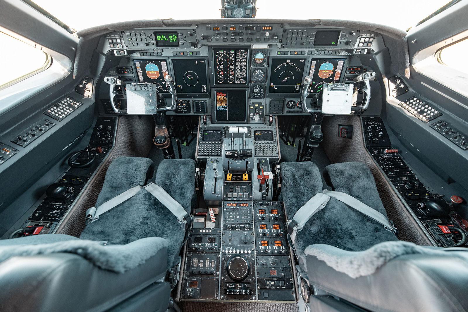 1988 Gulfstream GIV - Photo 2